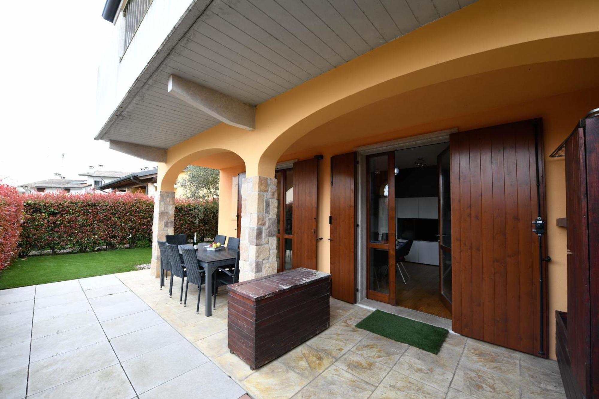 Casa Bacher Pool&gardenprivate&2,5kilometri To Center Appartamento Peschiera del Garda