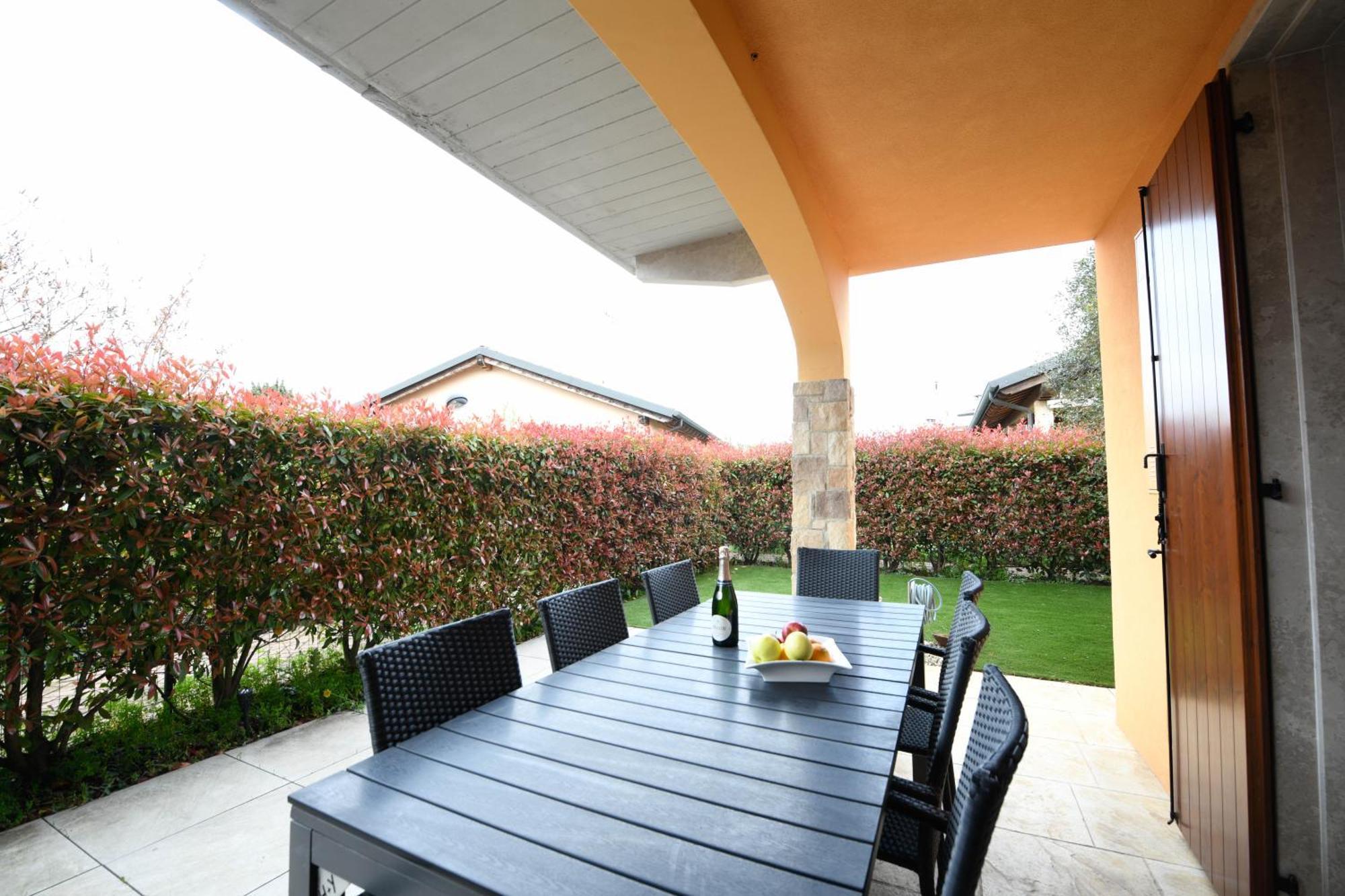 Appartamento Casa Bacher Pool&gardenprivate&2,5kilometri To Center Peschiera del Garda