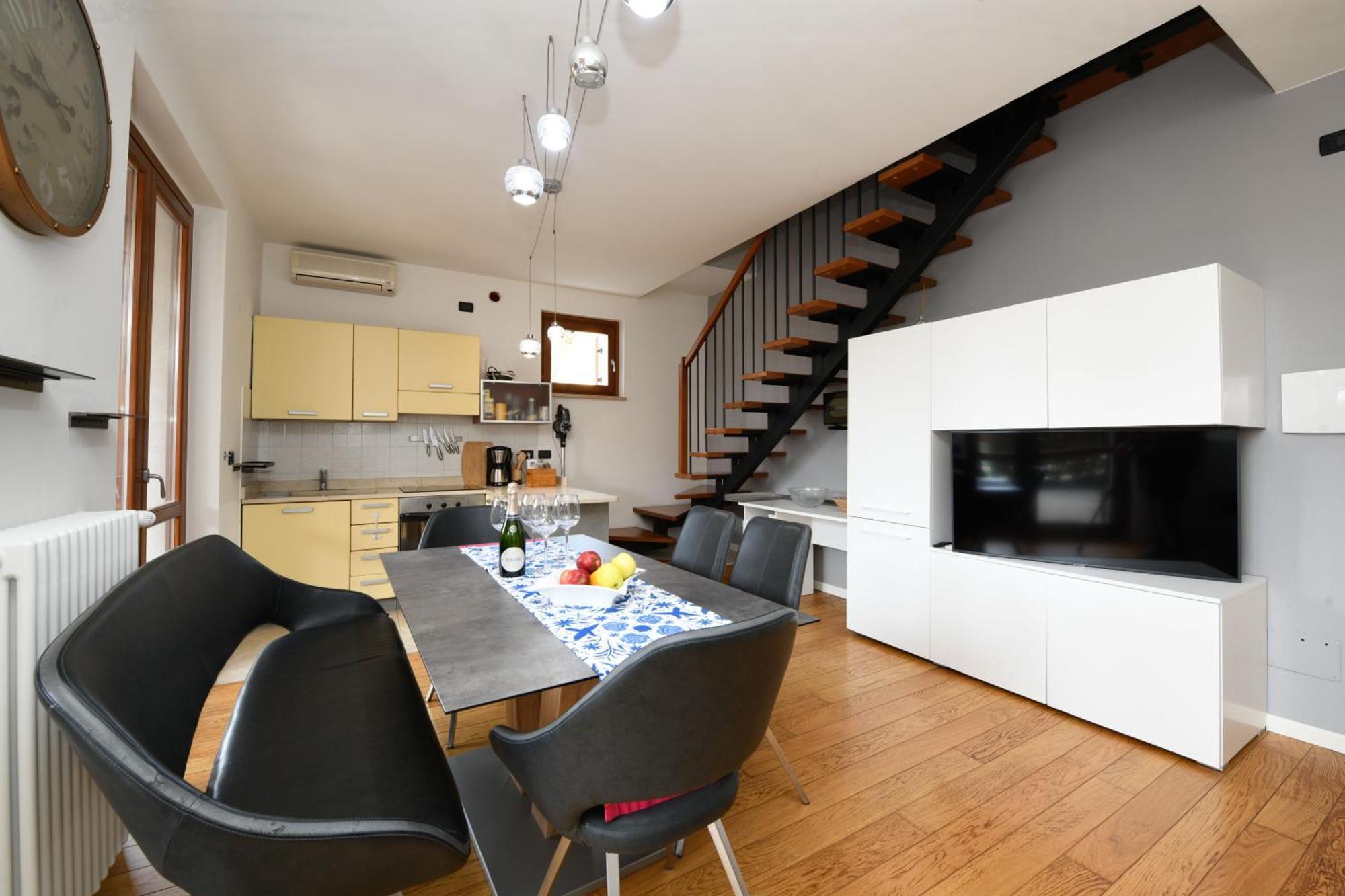 Casa Bacher Pool&gardenprivate&2,5kilometri To Center Appartamento Peschiera del Garda