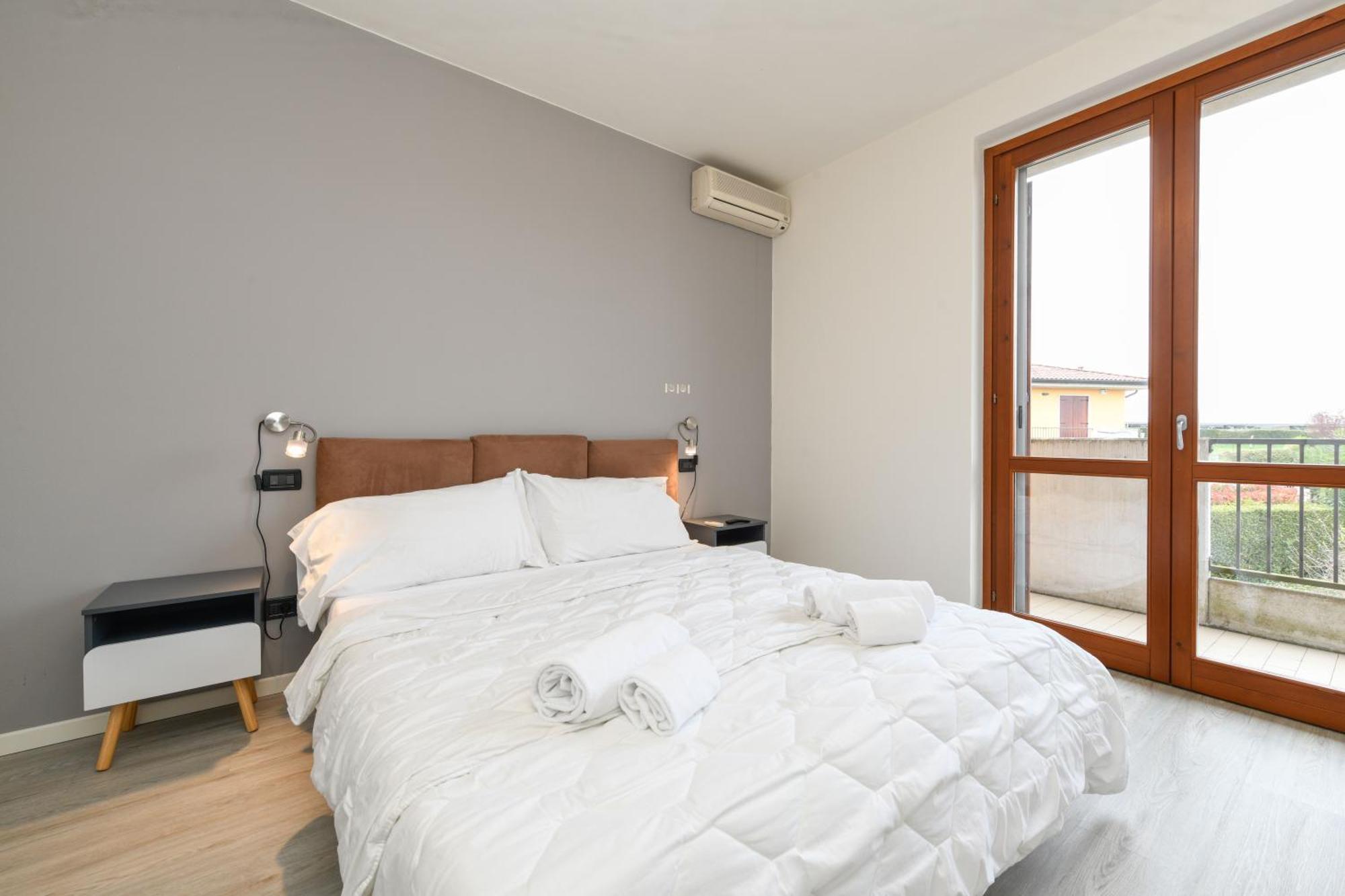 Casa Bacher Pool&gardenprivate&2,5kilometri To Center Peschiera del Garda